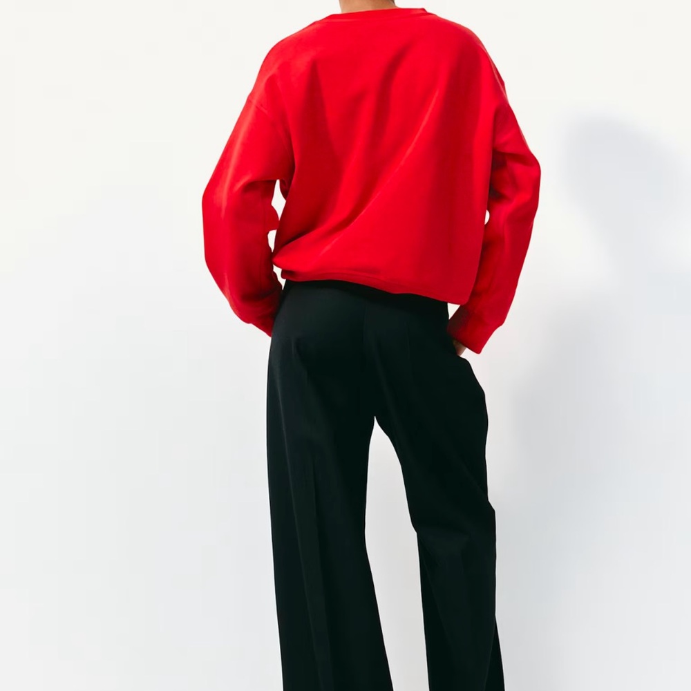 Red Paris Sweatshirt (S) - Picture 8 of 9
